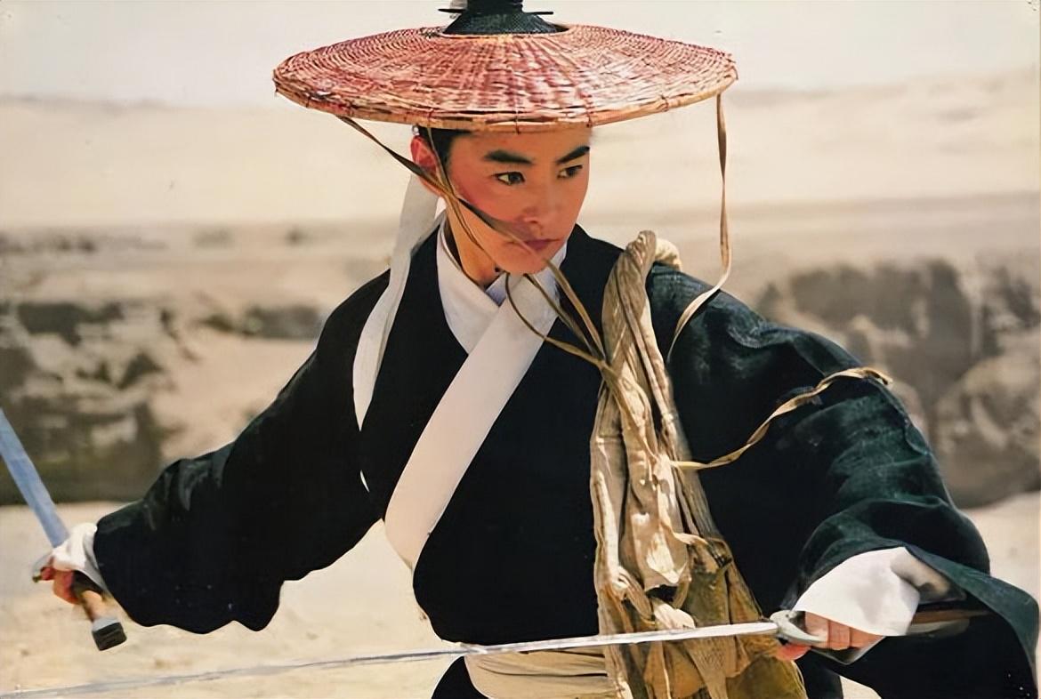男明星素颜之旅，自信与成就感的诞生之路