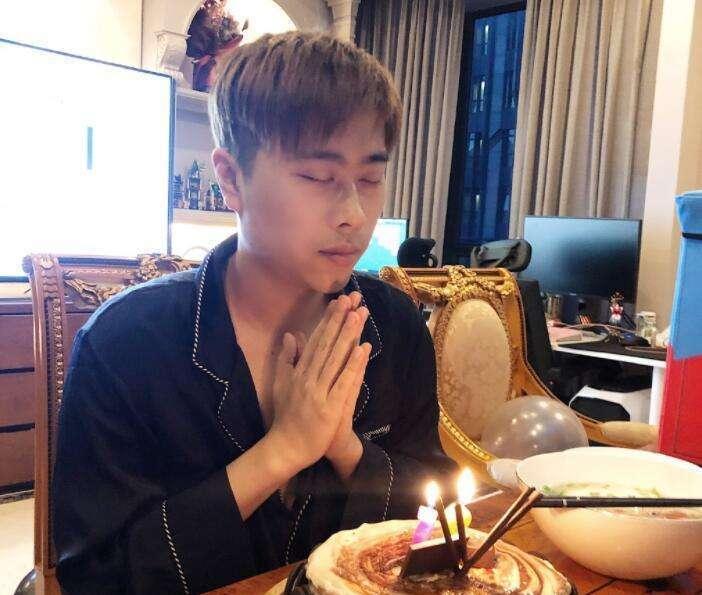 骚男最新视频解说深度分析与观点阐述