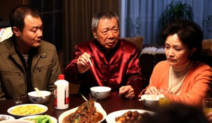 最新电视剧家庭伦理，小巷深处的家庭故事